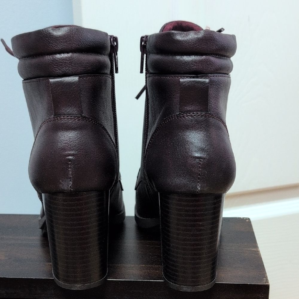 Style & Co. Laurellee Lace-Up Side Zipper Ankle Boots Deep Burgundy Wine Sz7.5M - Picture 3 of 8
